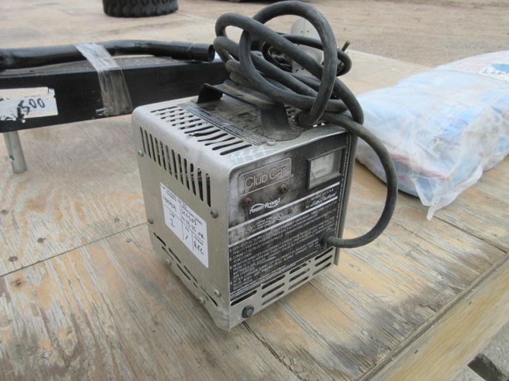 club-car-power-drive-3-electric-cart-charger-image-1