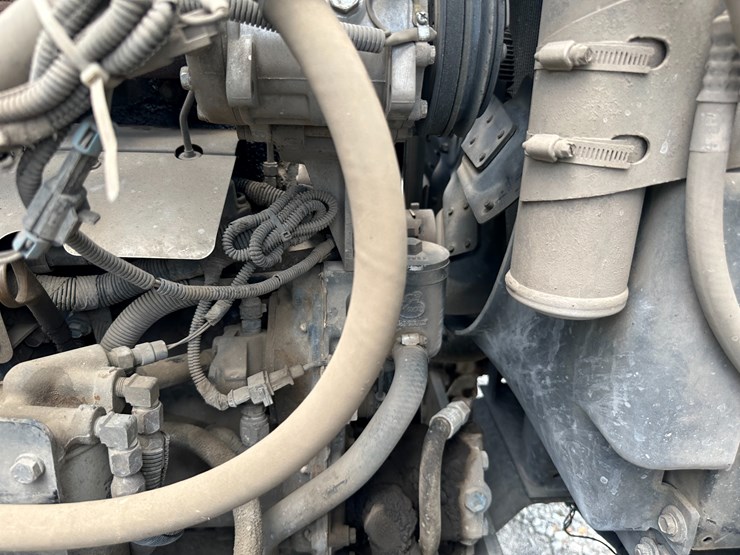 1999-mack-rd688s-image-61