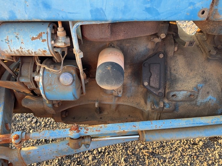 ford-4000-image-19
