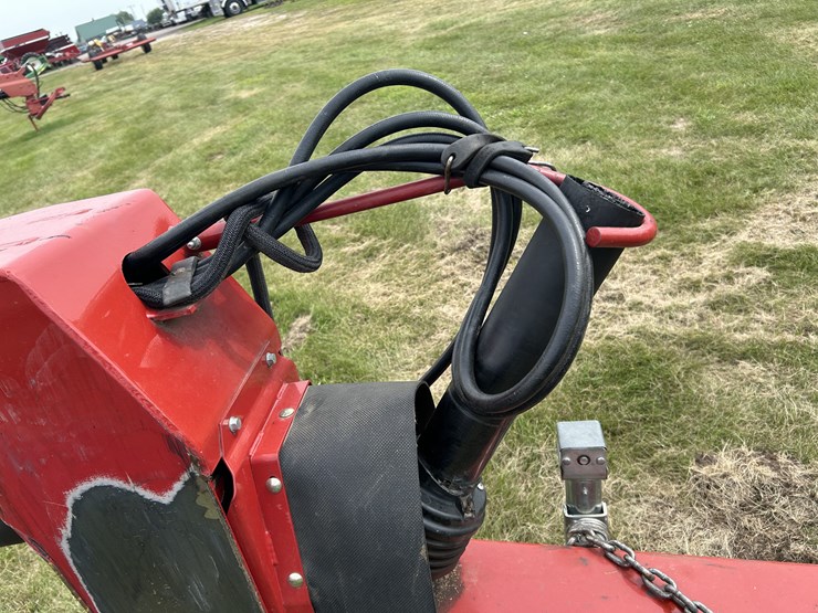 2012-new-holland-h7230-image-10