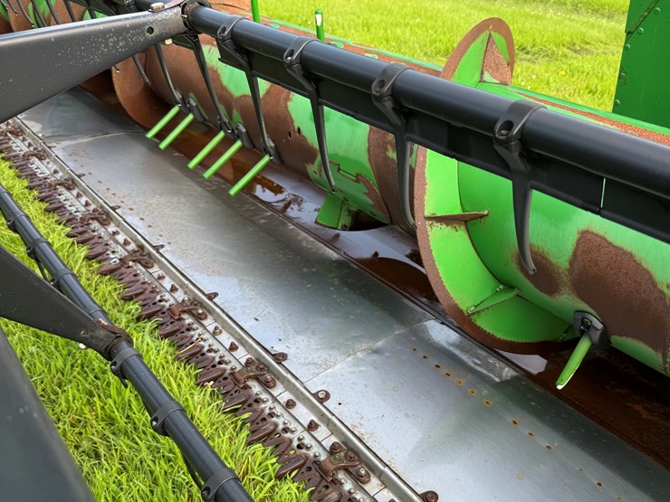 2011-john-deere-635f-image-6