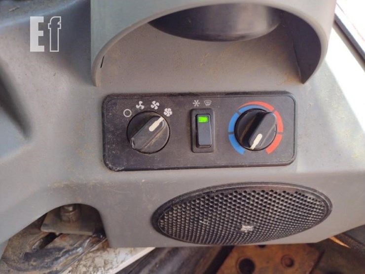 2021-bobcat-t770-image-13