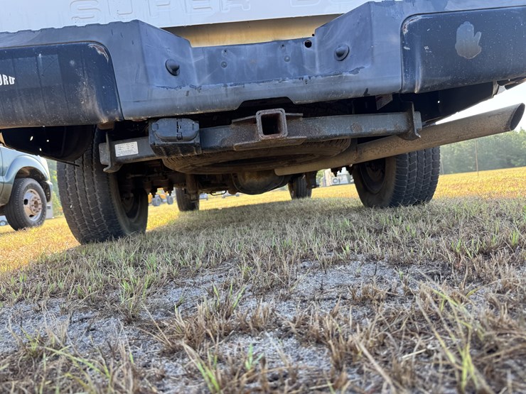 2011-ford-f250-xl-image-6