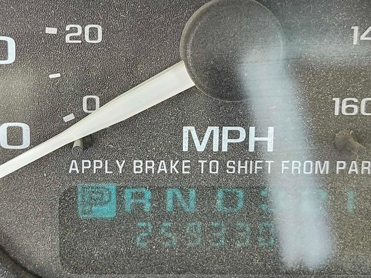 2002-chevrolet-silverado-1500-image-23