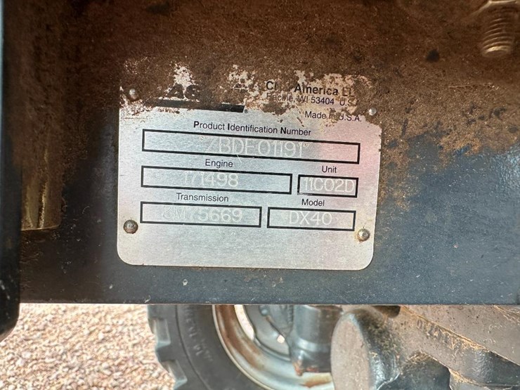 2011-case-ih-farmall-40-image-45
