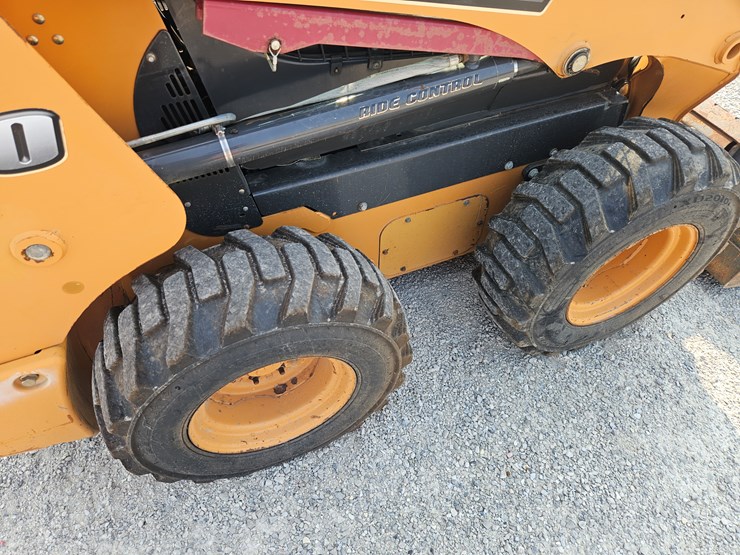 2012-case-sr200-image-21