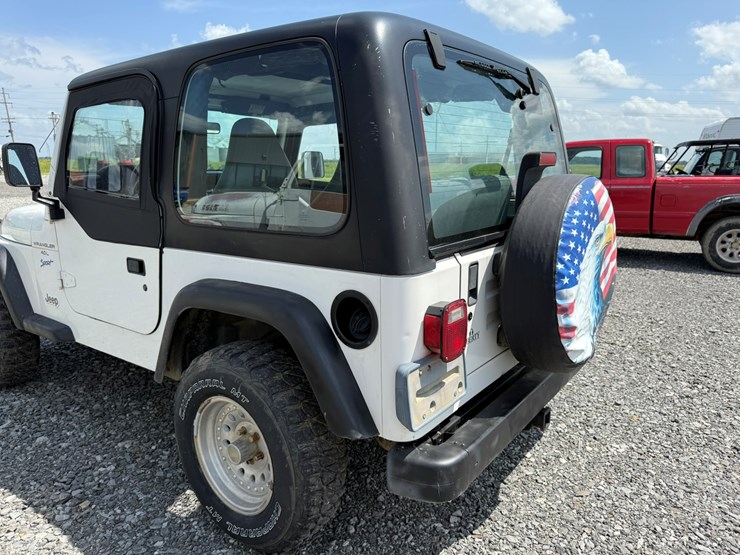1997-jeep-wrangler-image-9