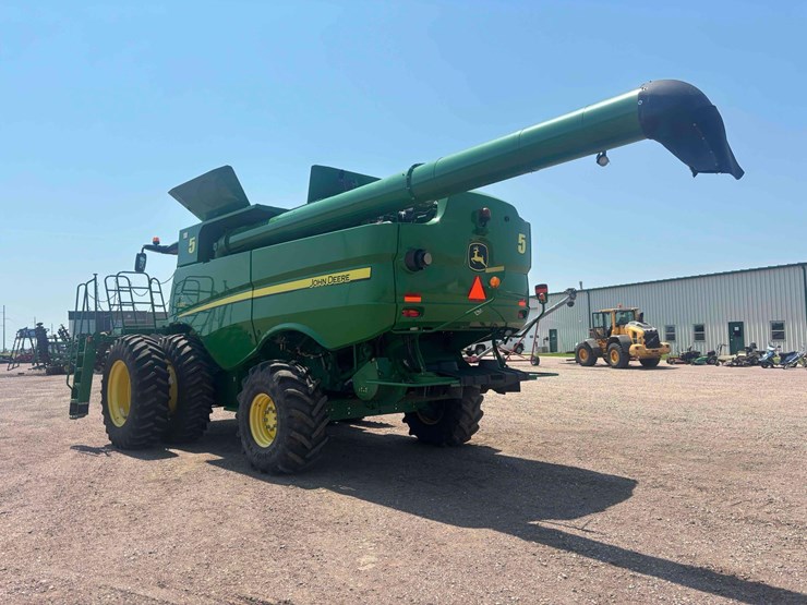 2013-john-deere-s680-image-6
