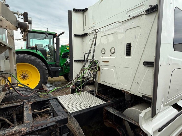 2015-international-prostar-image-8