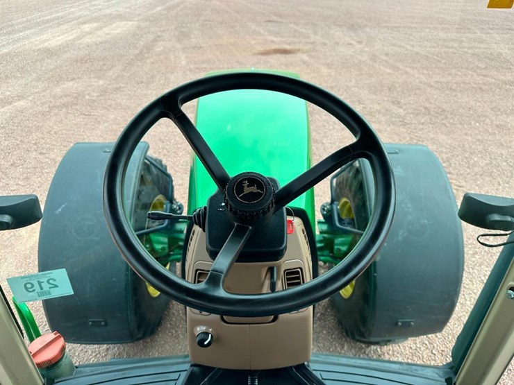 john-deere-8210-image-67
