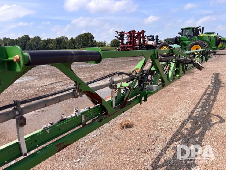 2017-john-deere-r4045-image-86