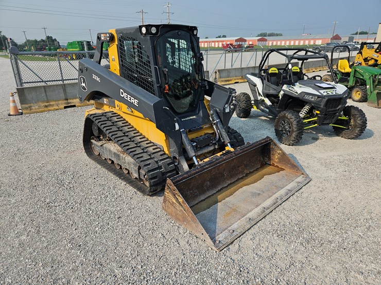 2020-deere-333g-image-1
