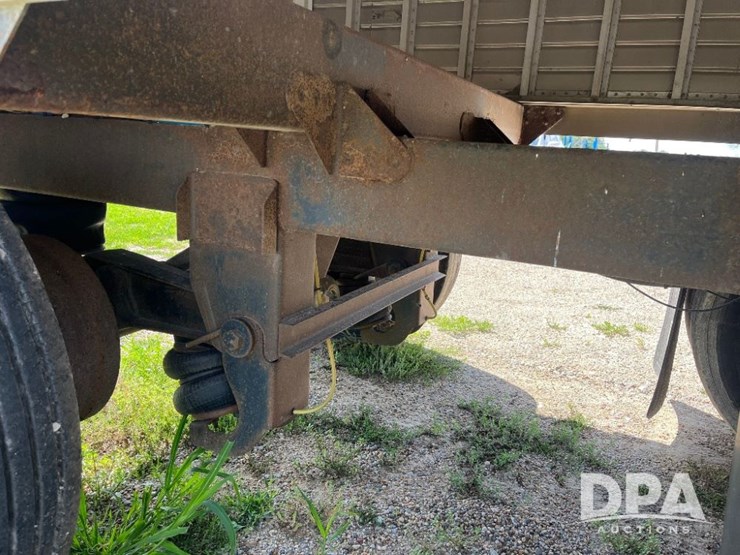 2012-timpte-grain-trailer-image-25