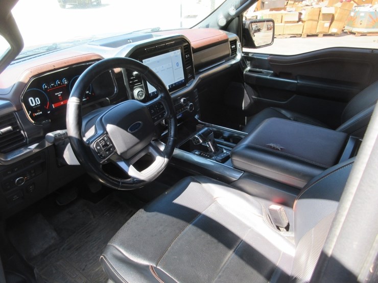 2022-ford-f150-lariat-image-7