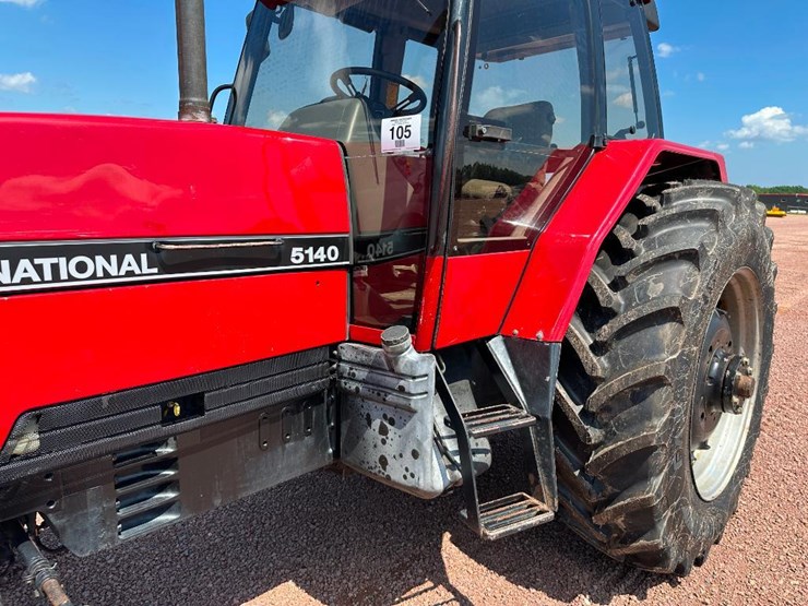 1990-case-ih-5140-image-14
