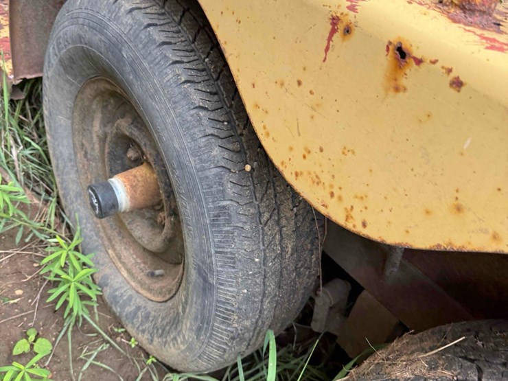 6ft-x-17ft-bumper-hitch-livestock-trailer-image-20