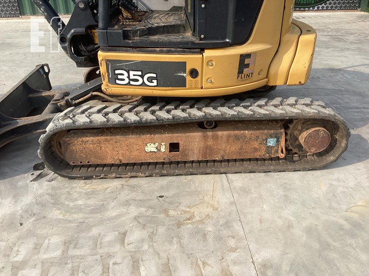 2017-deere-35g-image-2