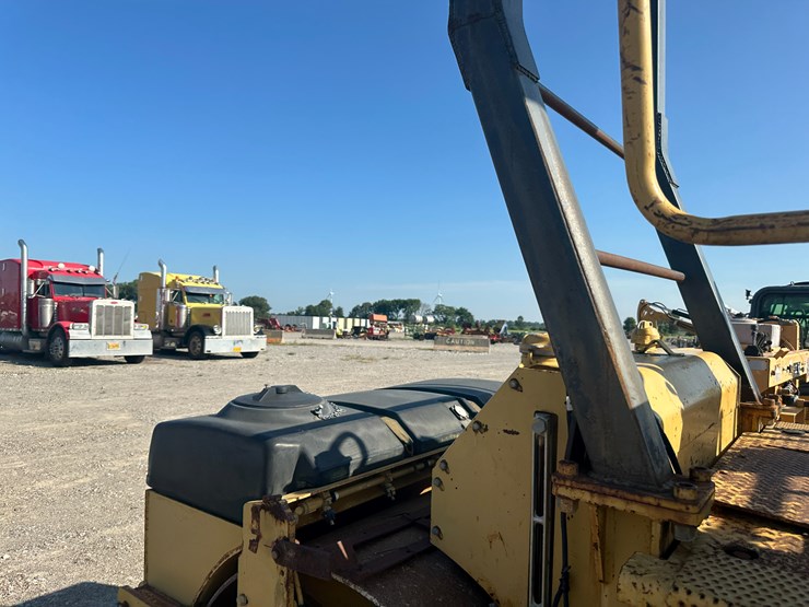 caterpillar-cb-434-image-31