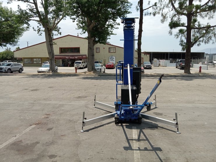 lot#-169-upright-lift-ul-40-d/c-ev-lift-image-3