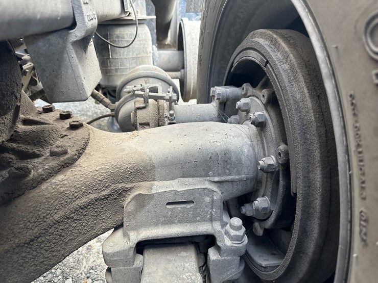 1999-mack-rd688s-image-20