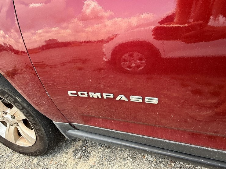2016-jeep-compass-image-12