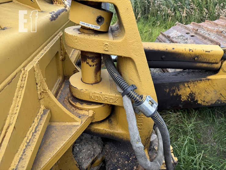 caterpillar-d6m-image-29