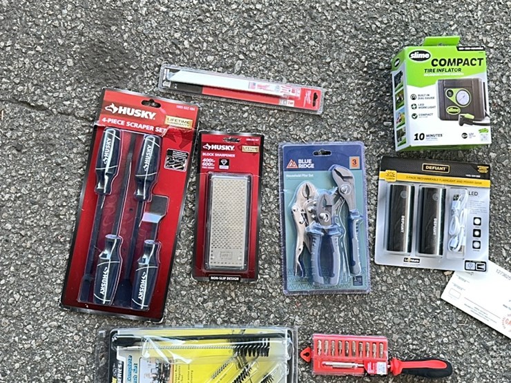 lot#-835-assorted-tools-image-1