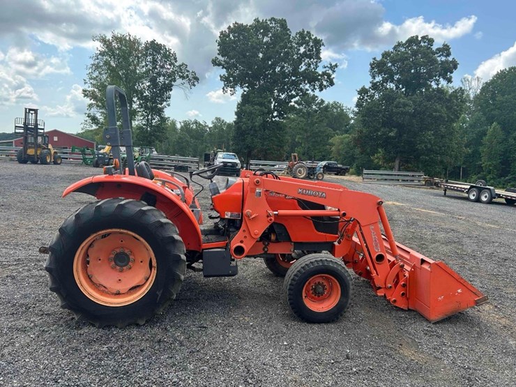 2007-kubota-m5040f-image-5