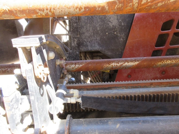 2013-ditch-witch-jt2020-image-35