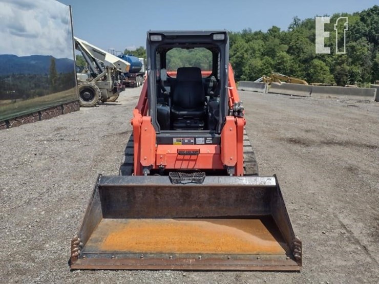 2023-kubota-svl75-2-image-2