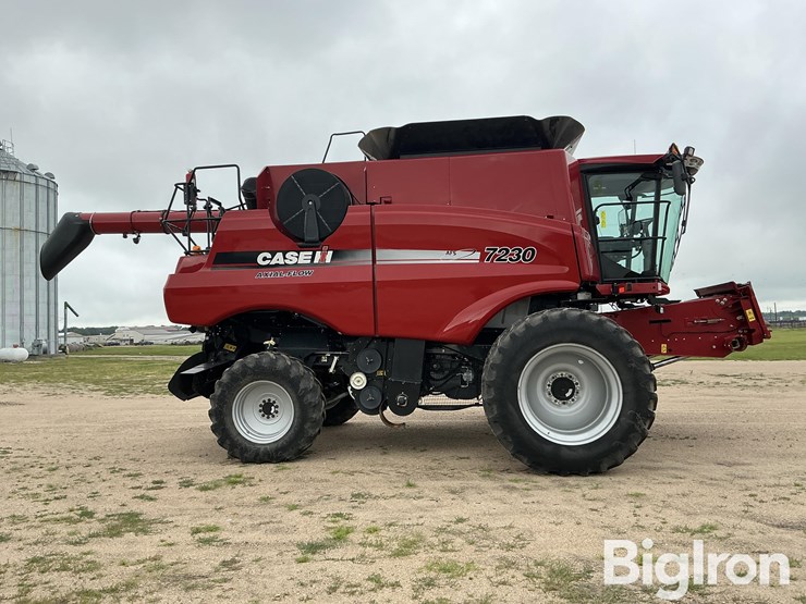2013-case-ih-7230-image-4