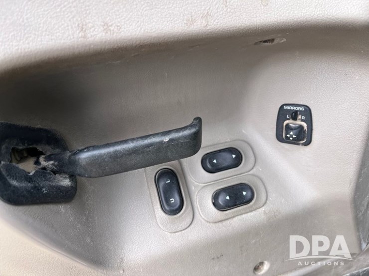 2006-sterling-day-cab-truck-(jn2505)-image-56