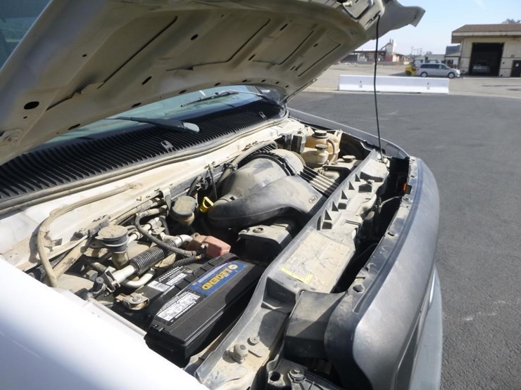 2008-ford-e350-image-12
