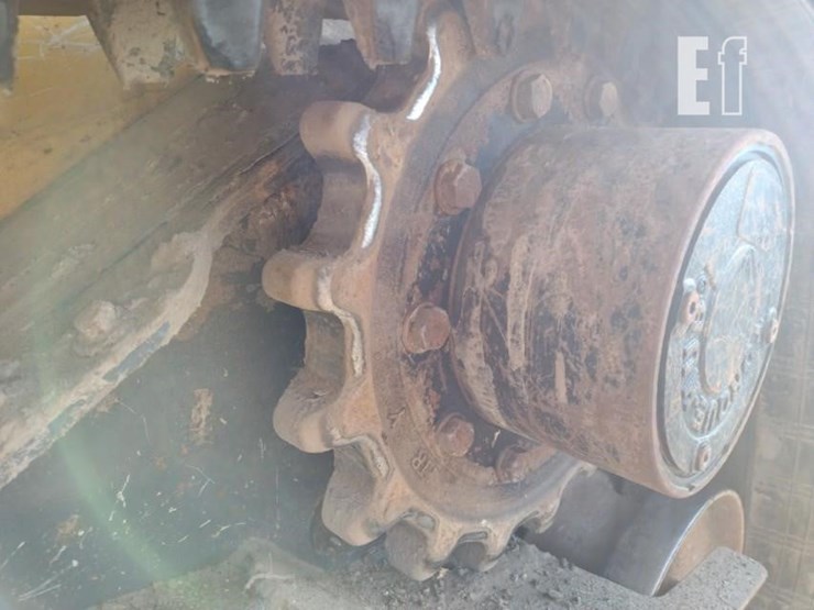 2022-deere-333g-image-21