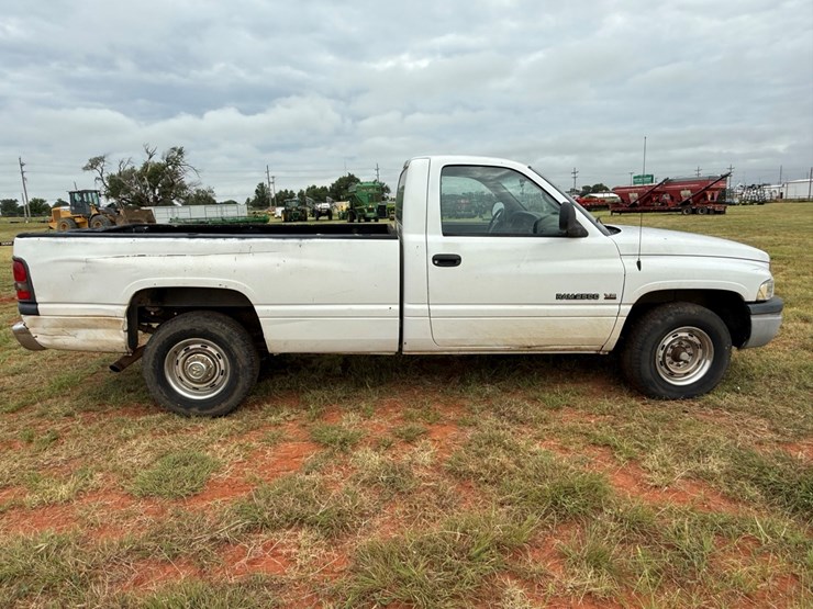 #63-•-1999-ram-2500-image-8