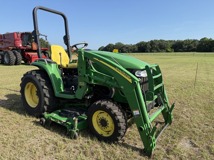 john-deere-3520-image-4