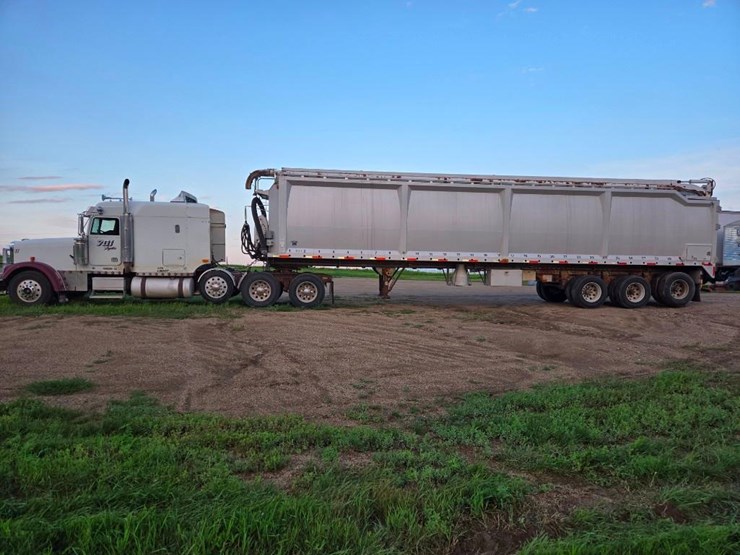 2004-walinga-feed-trailer-image-4