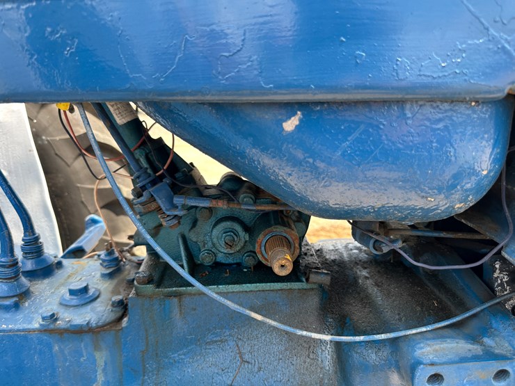 ford-4000-image-36