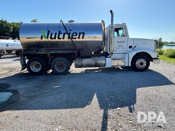 1987-peterbilt-377-image-7