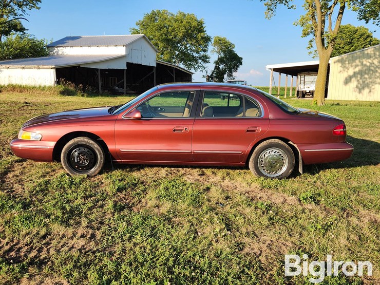 1995-lincoln-continental-4-door-sedan-image-8