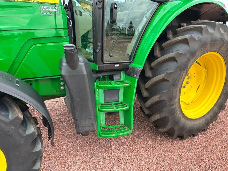 2014-john-deere-6115m-image-17
