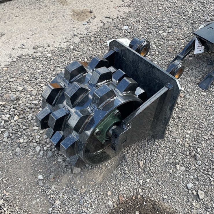 2004 CATERPILLAR 305