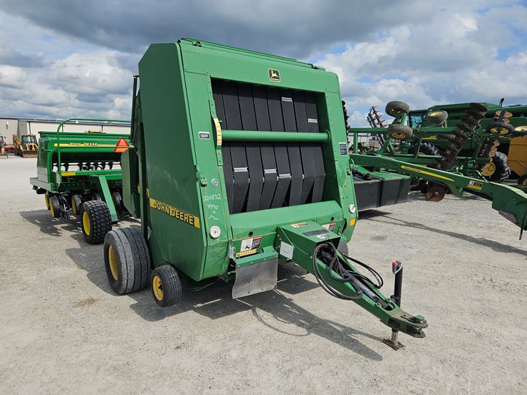 1997-john-deere-566-image-8