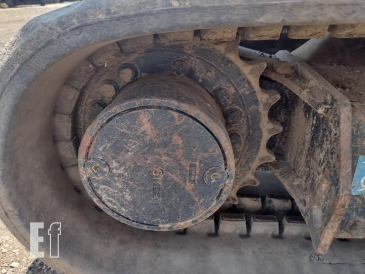 2020-deere-26g-image-35