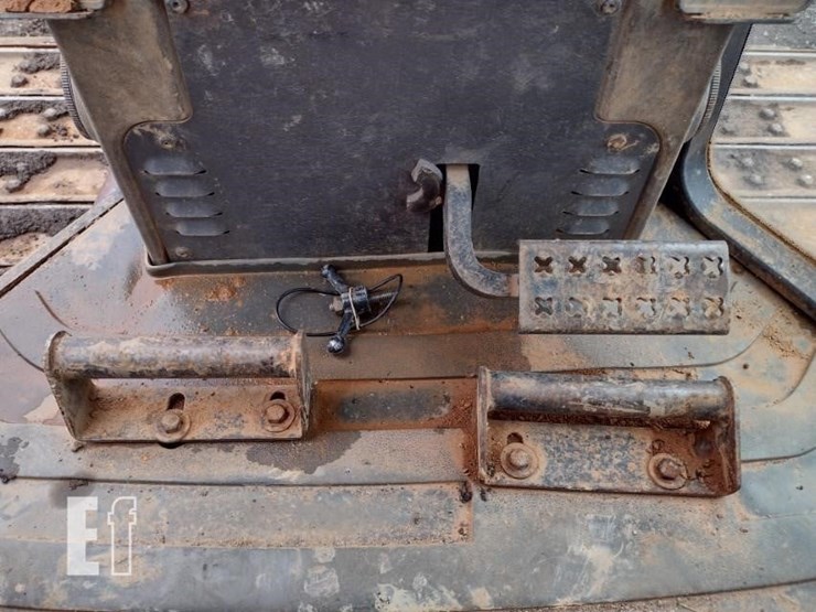 2014-caterpillar-d5k2-lgp-image-8
