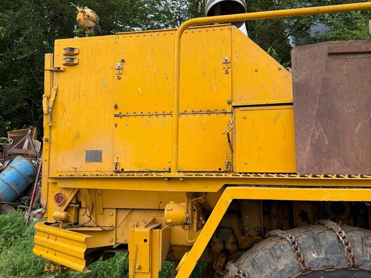 fwd-s49v-model-snowblower-truck-image-31