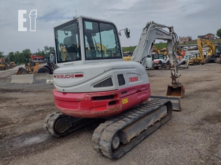 2018-takeuchi-tb260-image-49