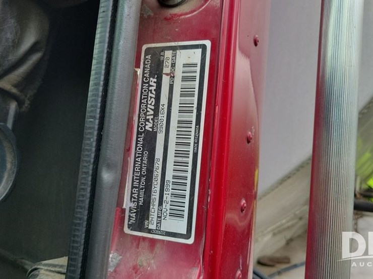 2000-international-9900i-image-23