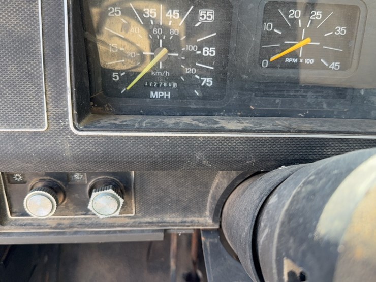 1989-ford-f700-image-16