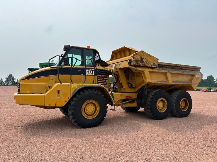 2007-caterpillar-c11-image-1